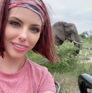 Adriana Chechik jungle safari