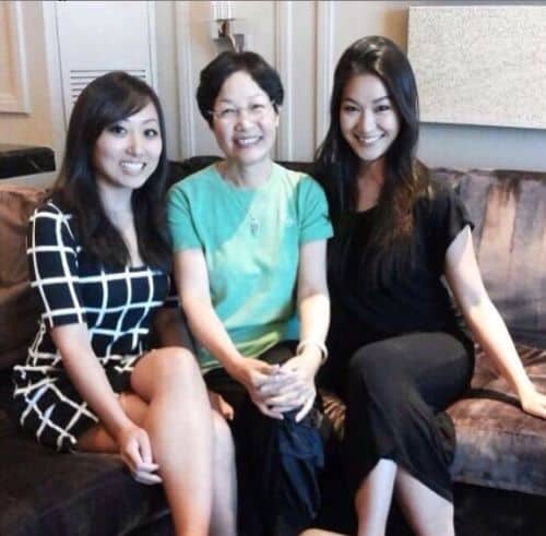 Kara Wang Family, Mother & Sister